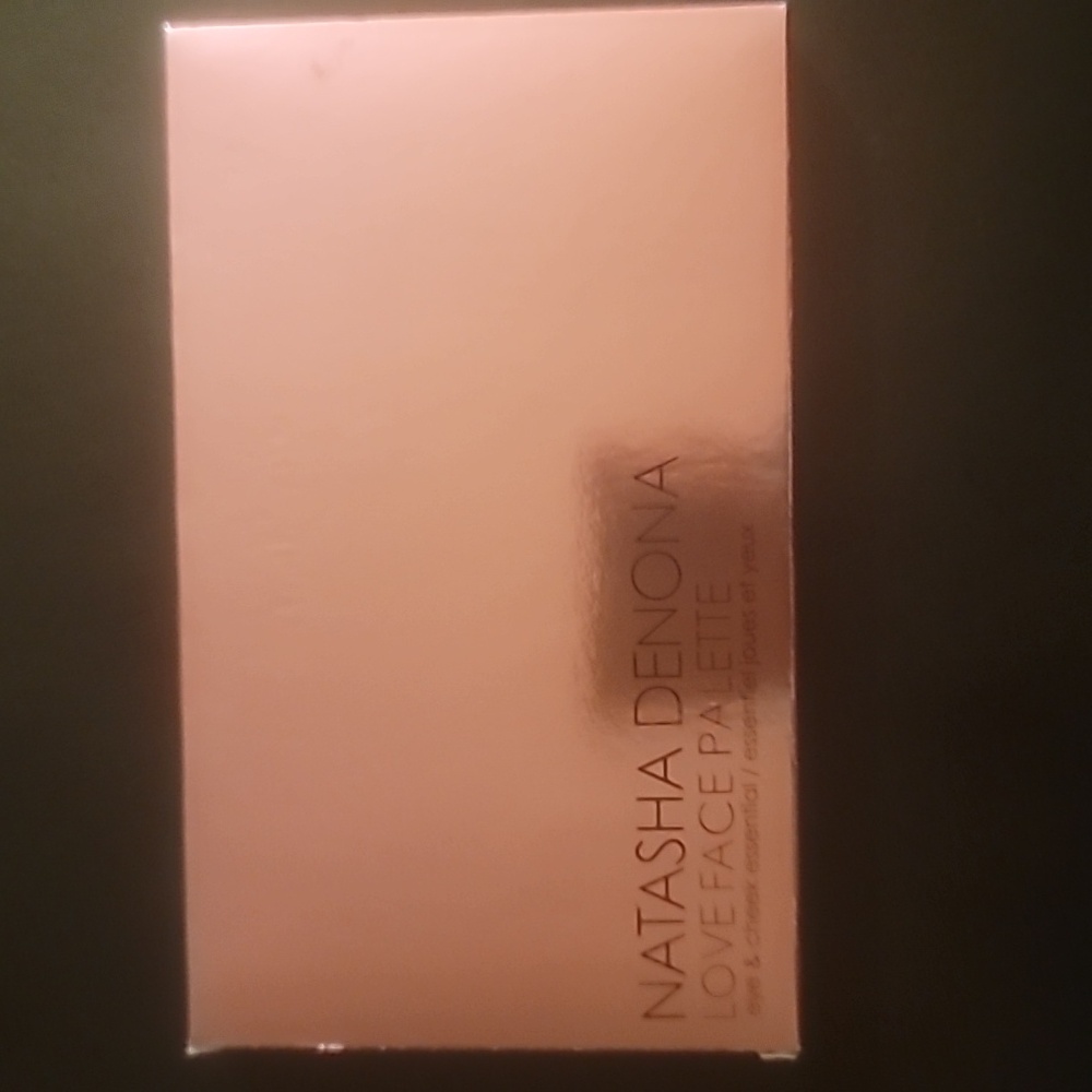 Natasha Denona love face pallete